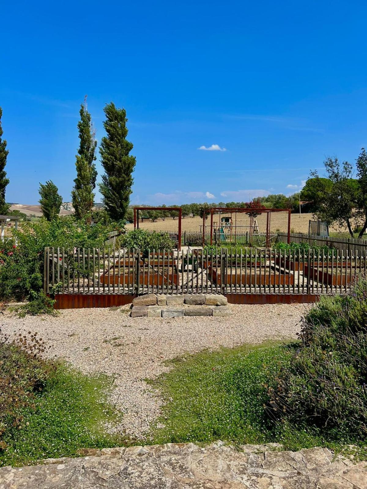 Agriturismo Podere Farnesiana ตาร์กวิเนีย ภายนอก รูปภาพ