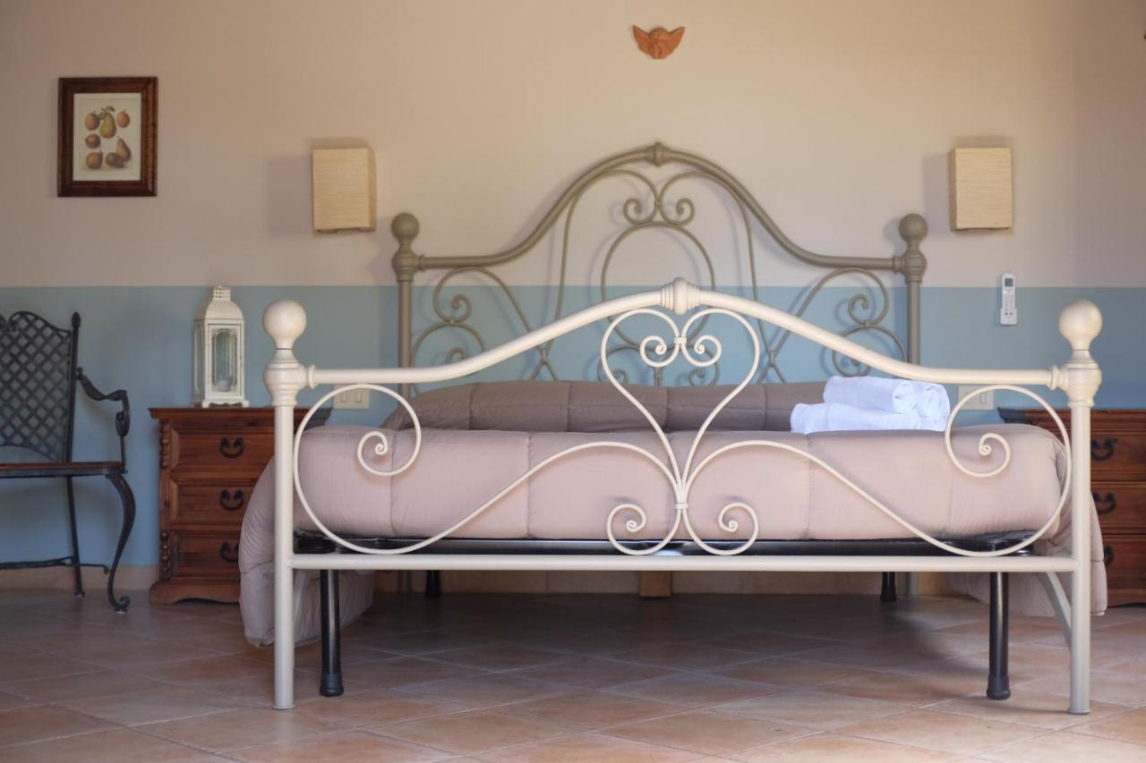 Agriturismo Podere Farnesiana ตาร์กวิเนีย ภายนอก รูปภาพ
