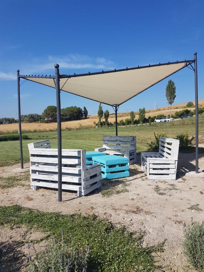 Agriturismo Podere Farnesiana ตาร์กวิเนีย ภายนอก รูปภาพ